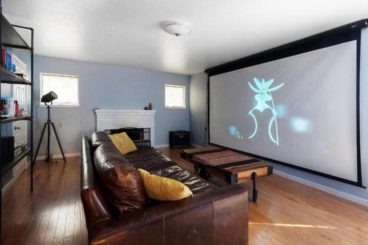 Large 1 Bedroom Apartment, Home Theater, Fireplace Berkeley Exteriör bild